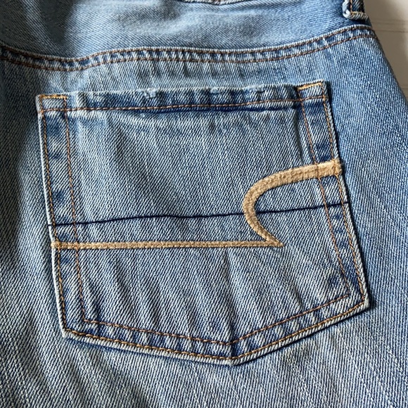 American Eagle Boy Midi Jean Shorts Size 4 - Picture 5 of 6